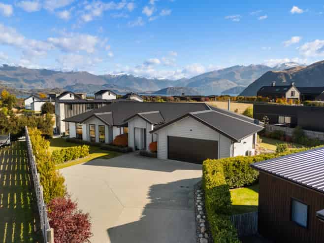 71 Infinity Drive, Wanaka