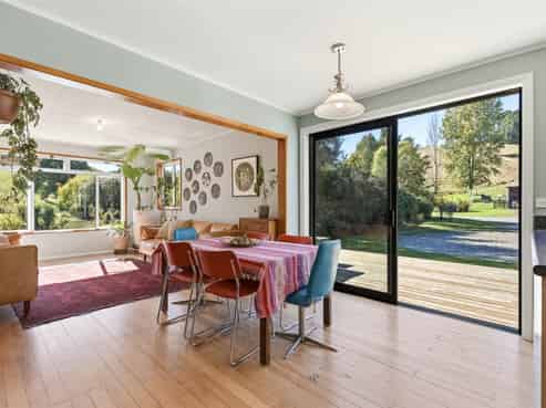 915 Thorpe-Orinoco Road, Dovedale