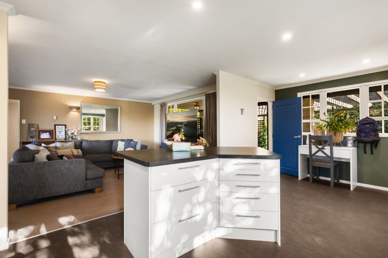 House in Vincent Community, Alexandra - View 4