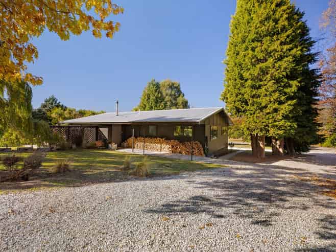 281 Littles Road, Dalefield