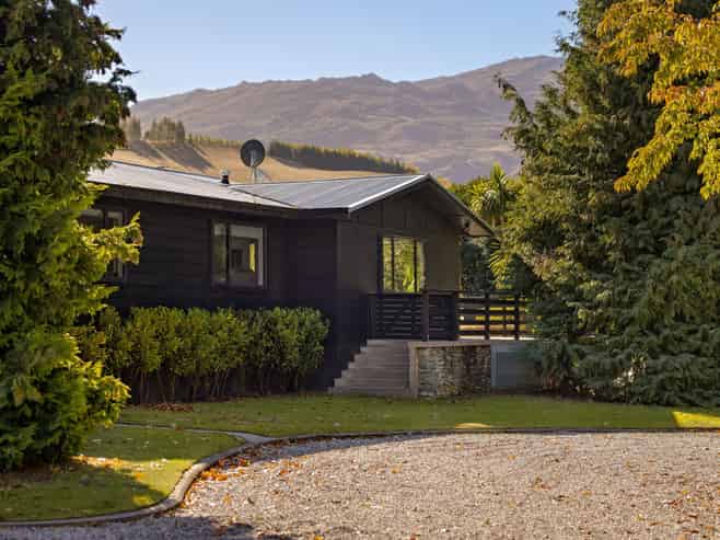 281 Littles Road, Dalefield