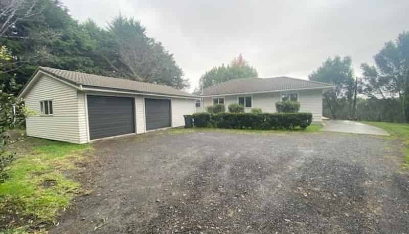 101 Bald Hill Road , Waitoki