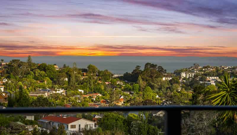817C East Coast Road, Northcross