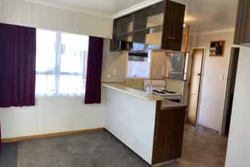 2A Chartwell Drive, Eltham