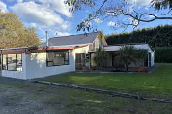 82 King Road , Makauri