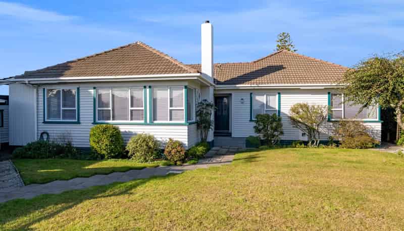 125 Seaview Road, Westown