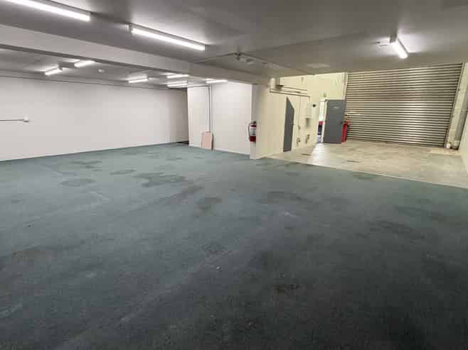 Versatile Albany trade unit