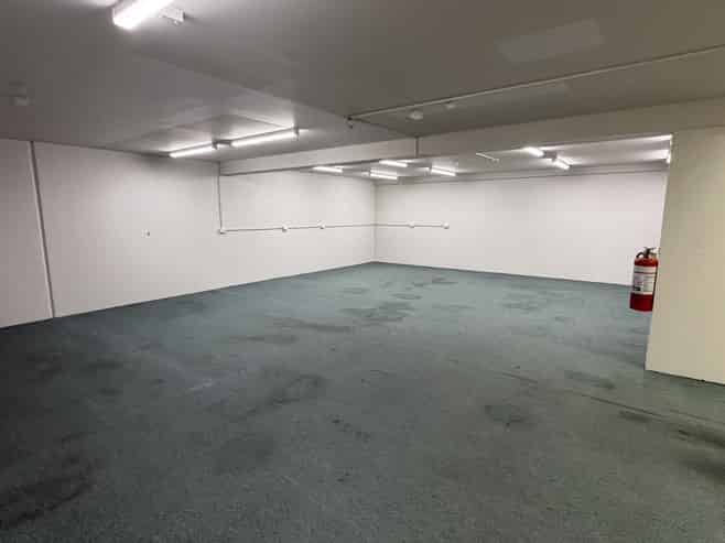 Versatile Albany trade unit