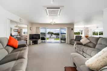 294 Beach Road, Onerahi