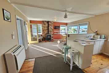7 Kowhai Street, Kaka Point