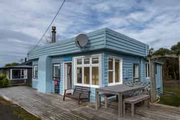 7 Kowhai Street, Kaka Point