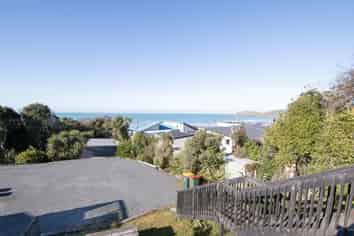 9C Rata Street, Kaka Point
