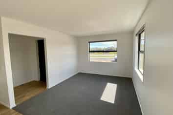 179 Faringdon Boulevard, Rolleston