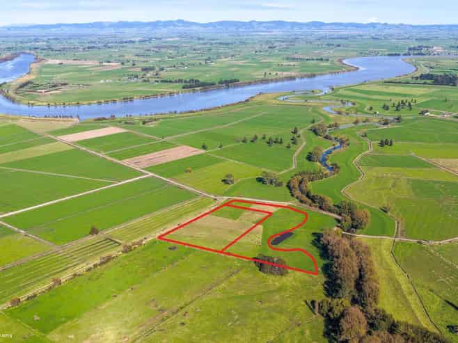 134 and 14 Station Road, Puriri