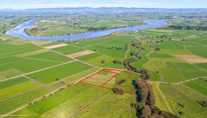 134 and 14 Station Road, Puriri