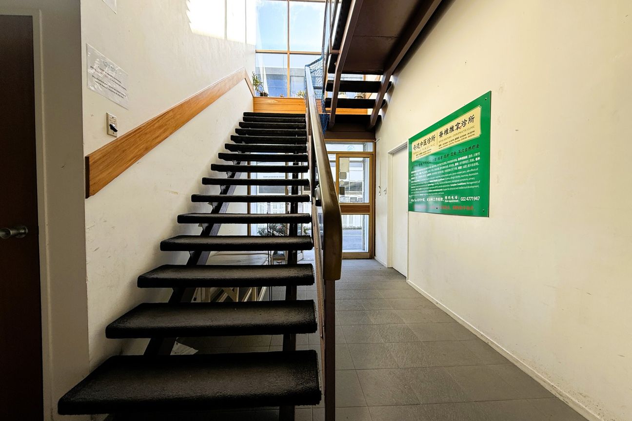 Modern Epsom Office Space | 150 m² - Ansicht 6