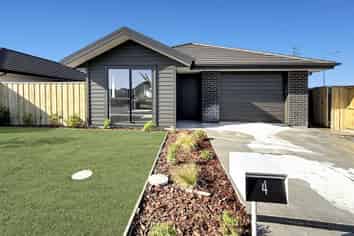4 Campbell Dr, Lincoln