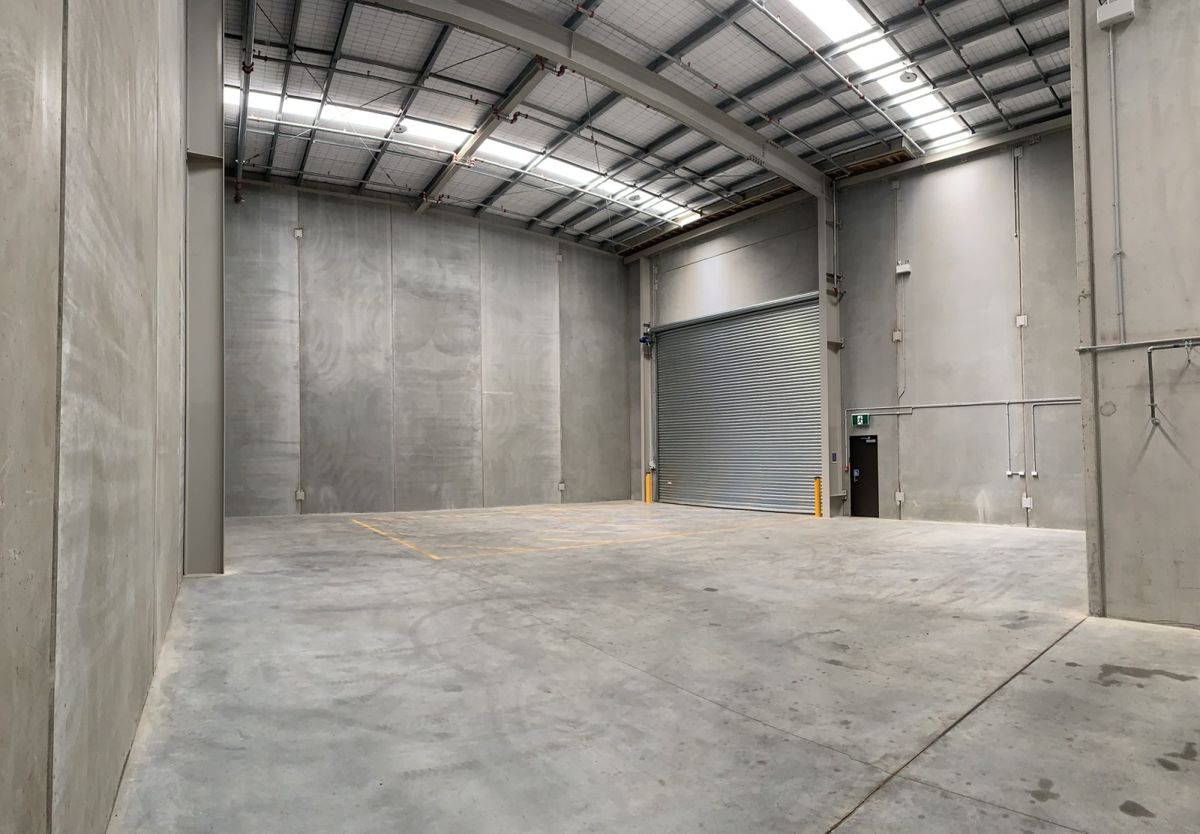 Immaculate 783 m² High-Stud Warehouse with Office