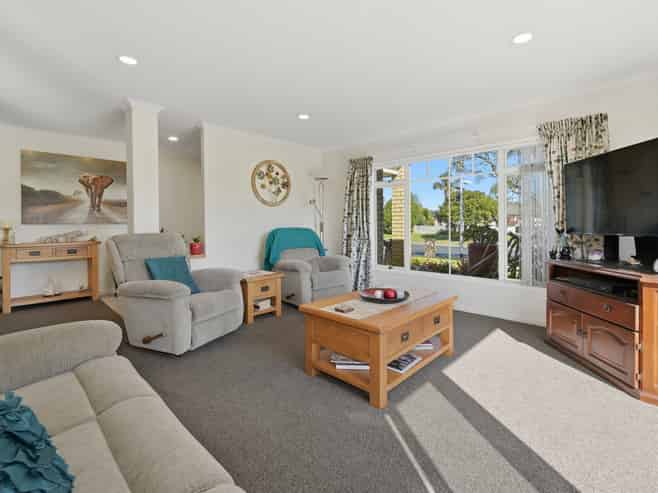 58 Pacific Cove Drive, Papamoa