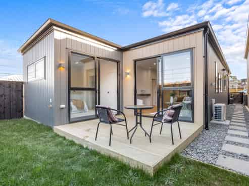 21 Mahinga Kai Road, Orewa