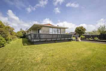 12 Towai Street, Inglewood
