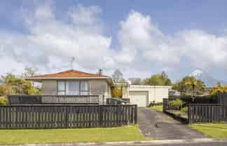 12 Towai Street, Inglewood