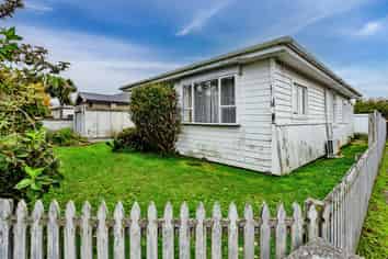 99 Lorn Street, Glengarry
