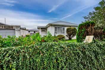 99 Lorn Street, Glengarry