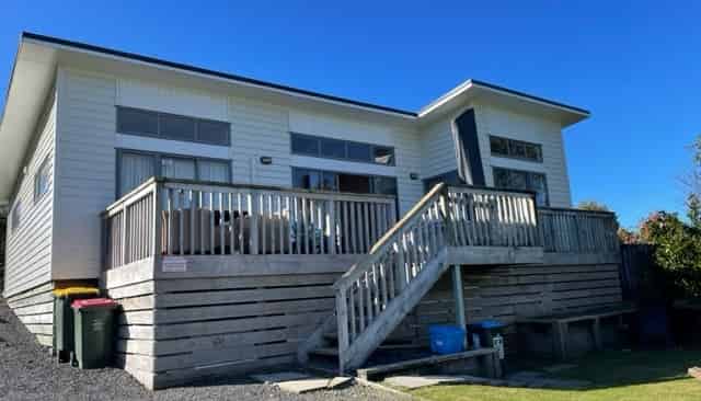 a/32 Hillview Rd, Waihi Beach