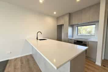 2/45 Grafton Street, Waltham