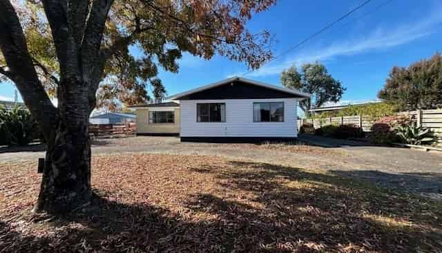 26 Frederick Street, Carterton