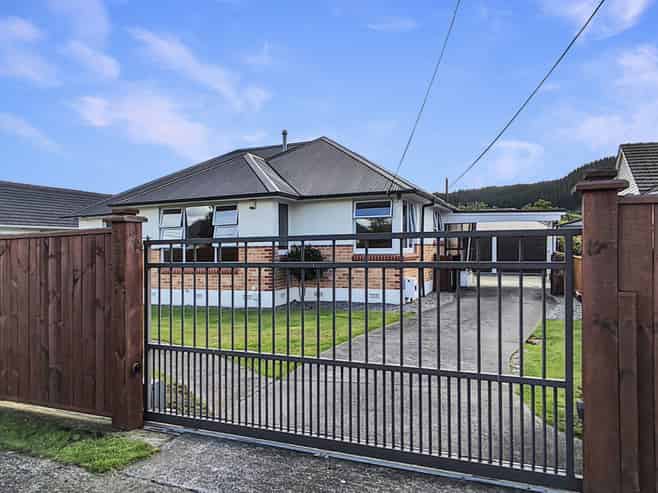 77 Fraser Crescent, Elderslea