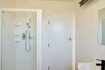 1/8A Tireti Road, Titahi Bay