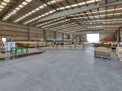 Industrial with yard - Flexible options