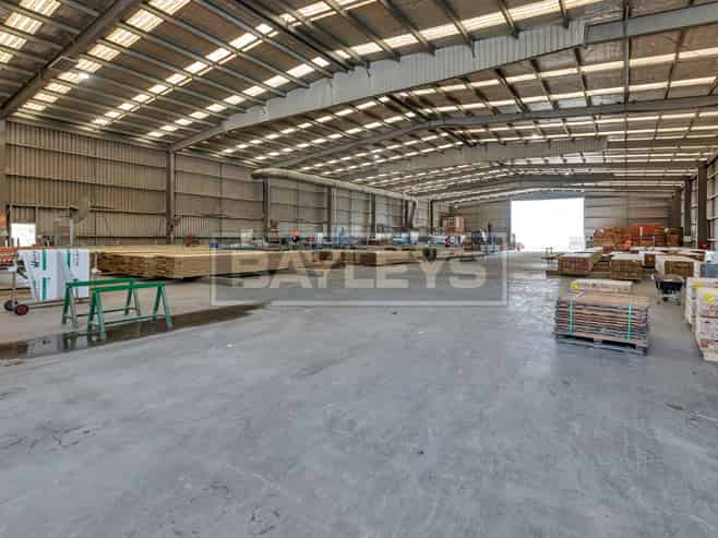 Industrial with yard - Flexible options