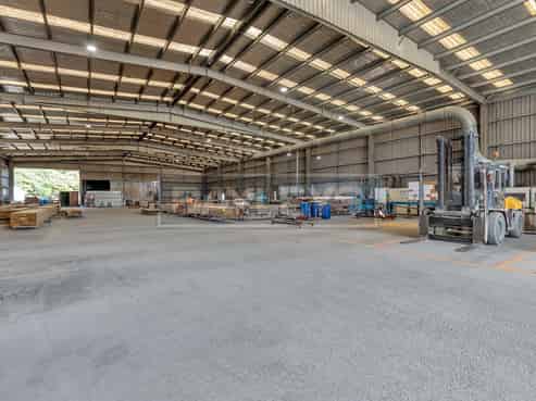 Industrial with yard - Flexible options