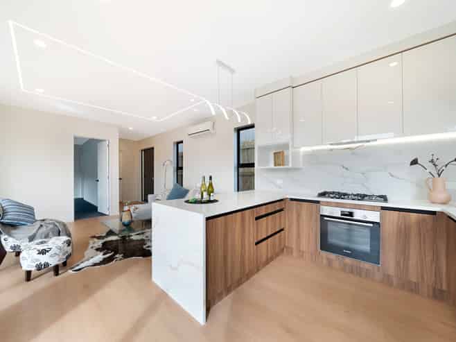 53 Meadowood Drive, Unsworth Heights