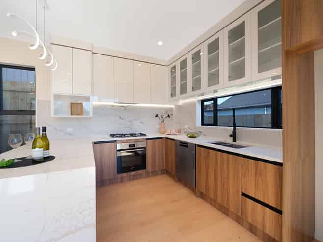 53 Meadowood Drive, Unsworth Heights