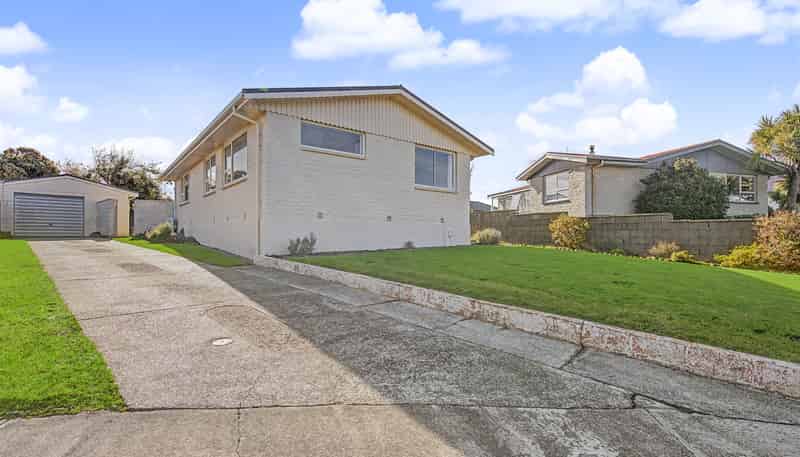 54 Arundel Crescent, Strathern