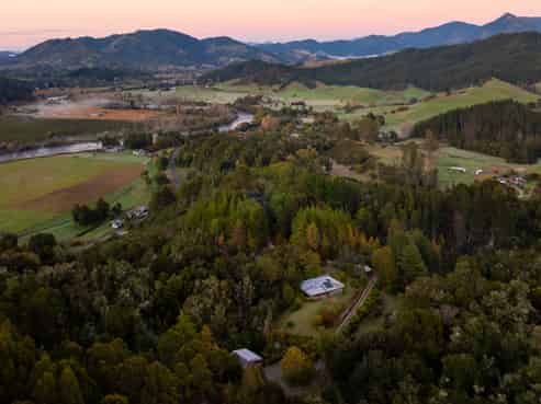 22 Herring Stream Road, Motueka Valley