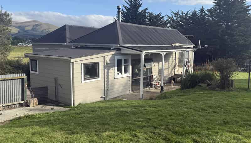 17 Kaihiku Road, Waiwera South