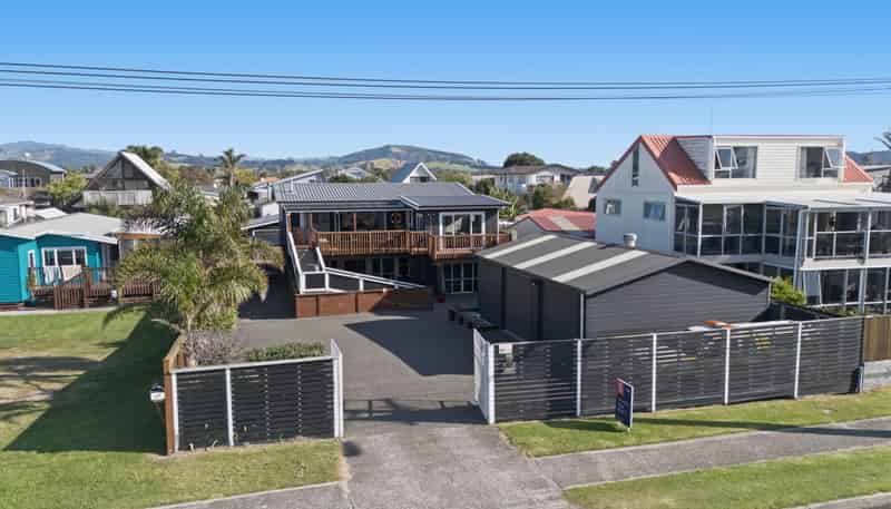 476 Papamoa Beach Road, Papamoa