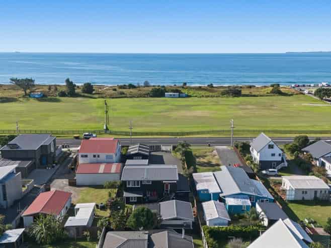 476 Papamoa Beach Road, Papamoa