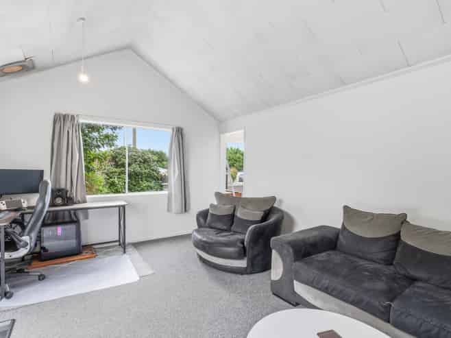 42 Avon Road, Clifton