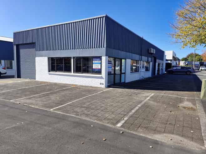 Corner Site | High-Profile Industrial Opportunity