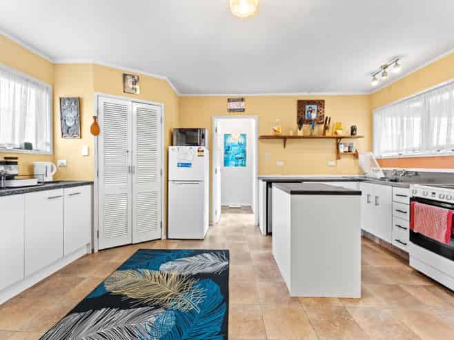 16 Puriri Road, Manurewa