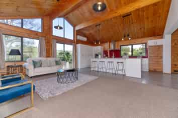 10 Taha Road, Waimauku