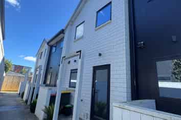 9/87 Taikata Road, Te Atatu Peninsula