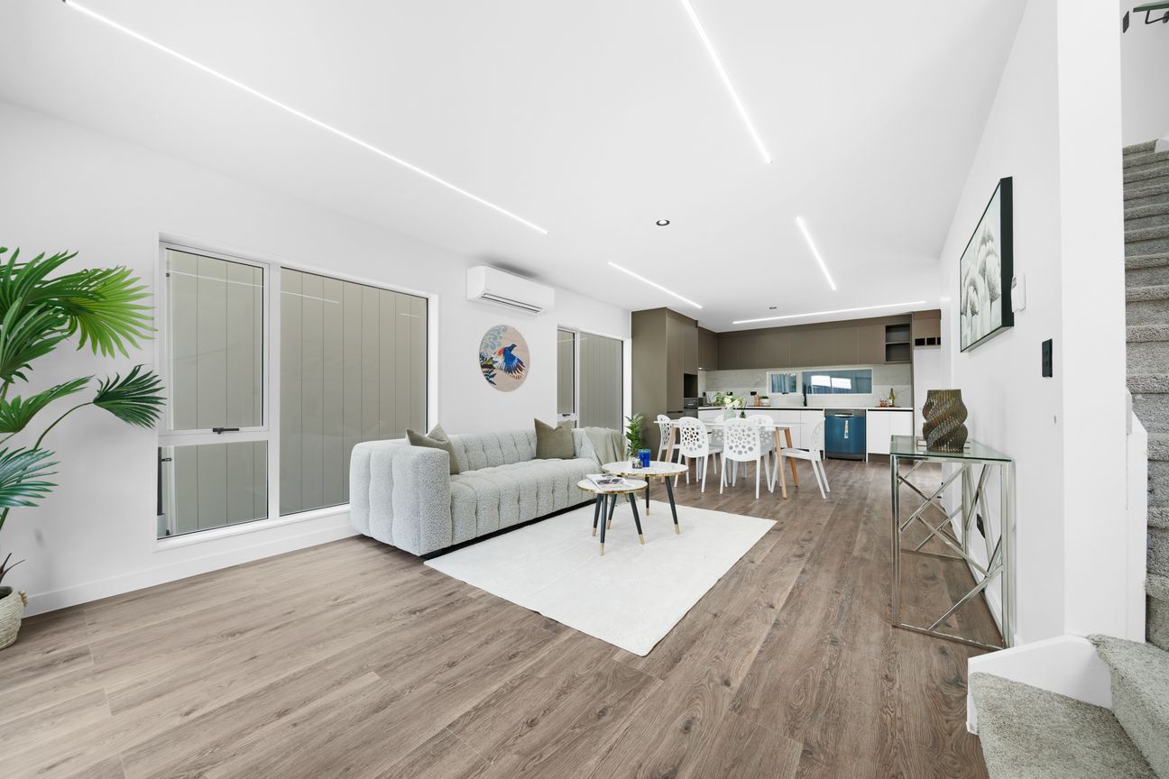 Stand Alone, Spacious & Good Neighbourhood! - Widok 3