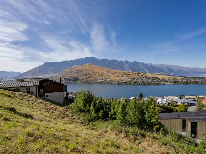 5 Conifer Lane, Queenstown